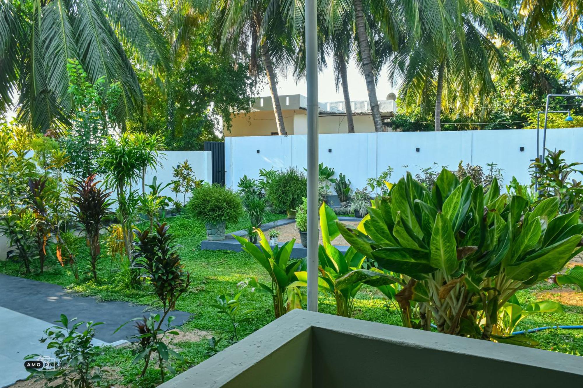 Coconut Villa 阿鲁甘湾 外观 照片