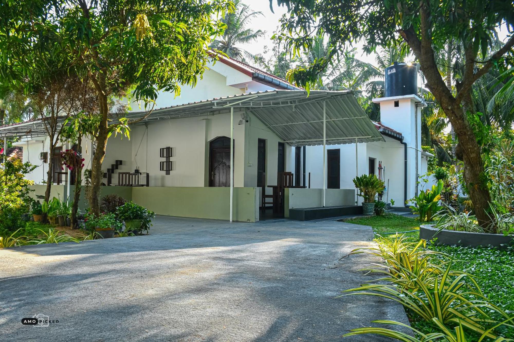 Coconut Villa 阿鲁甘湾 外观 照片